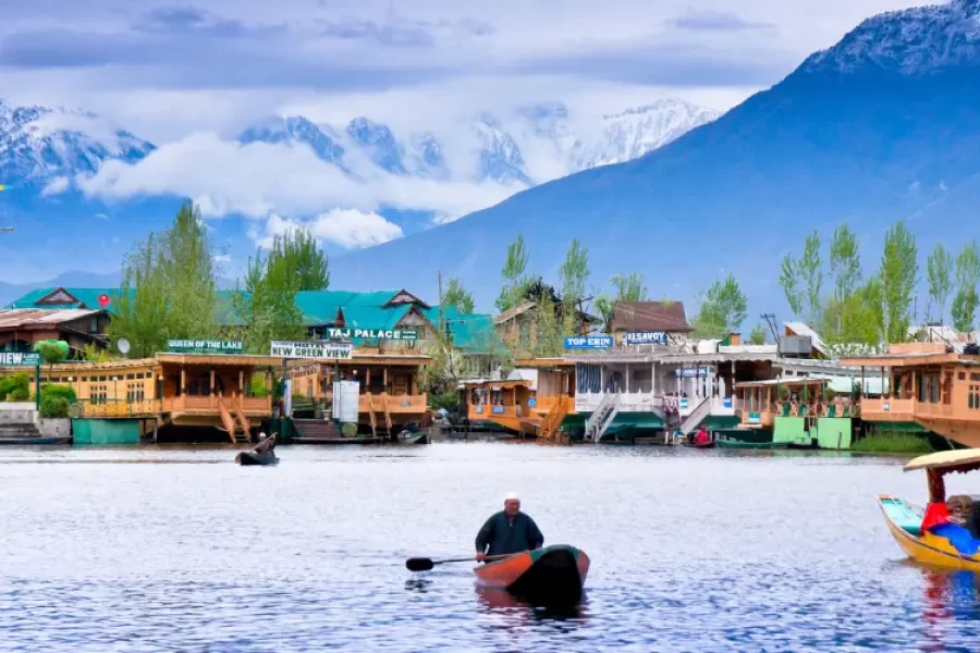 Manali Pangong Leh Srinagar Package