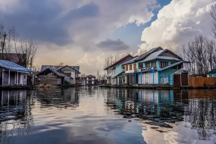 Romanchak Kashmir - Air Inclusive (Veg Special)